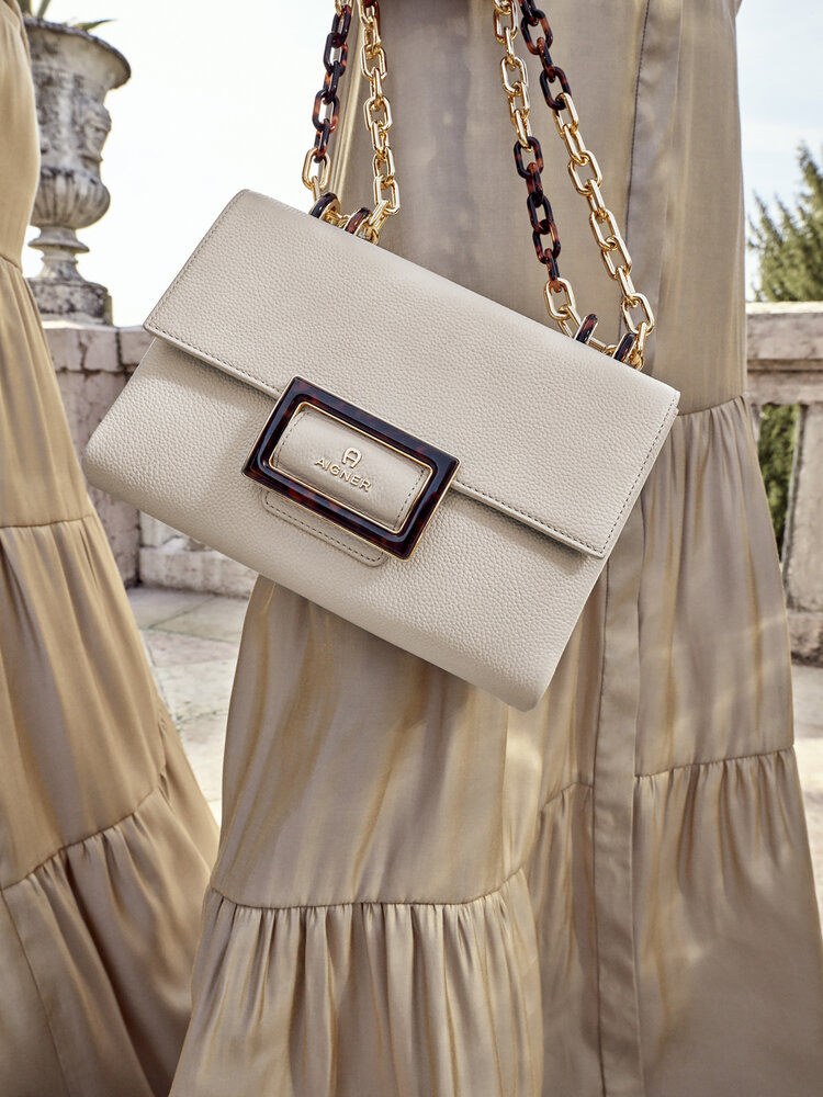 Aigner — Divine 2020